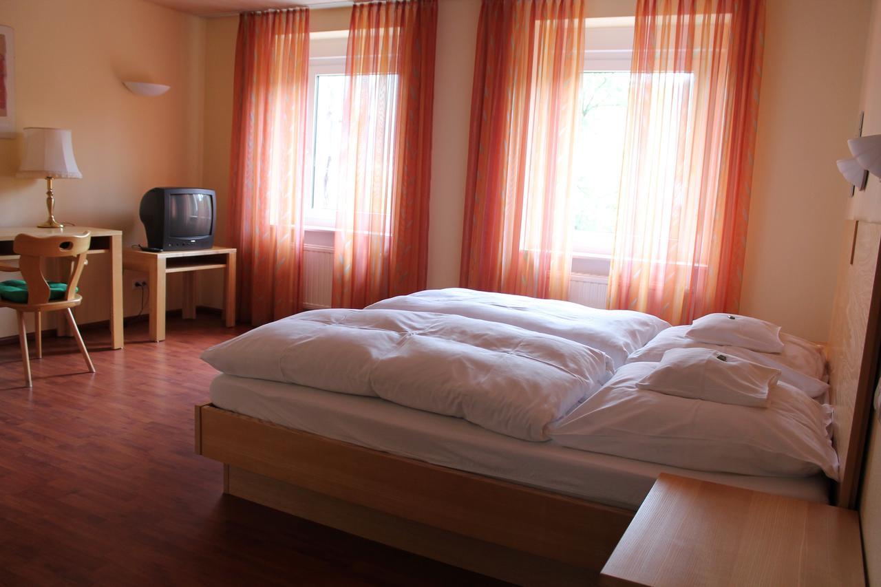 Hotel Bad Bruckhaus Gurtweil 객실 사진